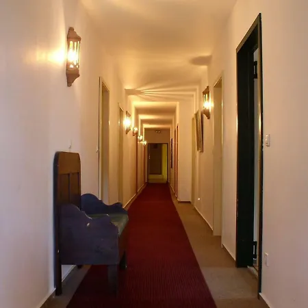 Gastehaus Am Schloss Neuhausen *