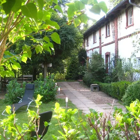 Holiday home Gastehaus Am Schloss Neuhausen