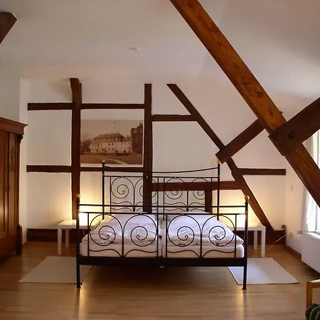 Gastehaus Am Schloss Neuhausen *