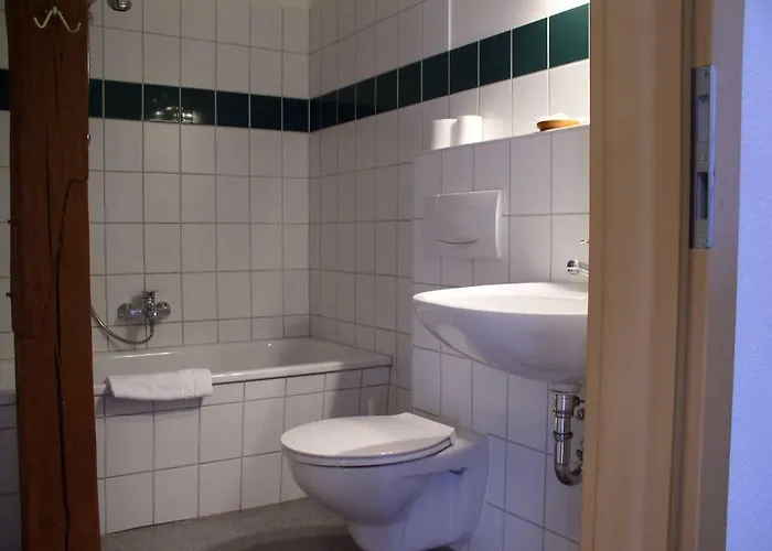 Gastehaus Am Schloss Neuhausen *