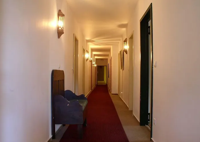 Gastehaus Am Schloss Neuhausen *