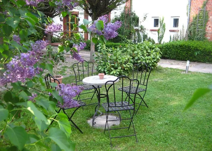 Gastehaus Am Schloss Neuhausen